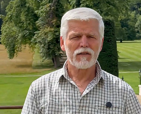 Prezident Petr Pavel ve videu varuje před kyberšmejdy, foto: snímek obrazovky z oficiálního účtu Petra Pavla na síti X