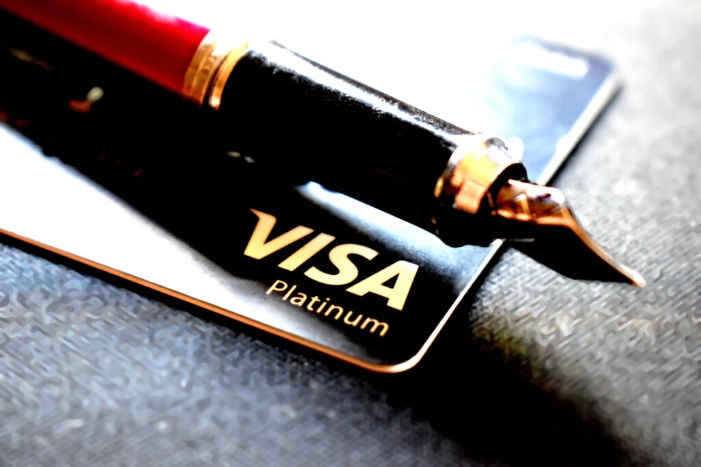 Platební karta, ilustrační foto: Šárka Konečná, inregion.cz