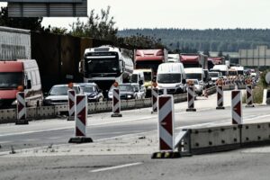 Ilustrační snímek vozů na českých silnicích, FOTO: Šárka Konečná, inregion.cz