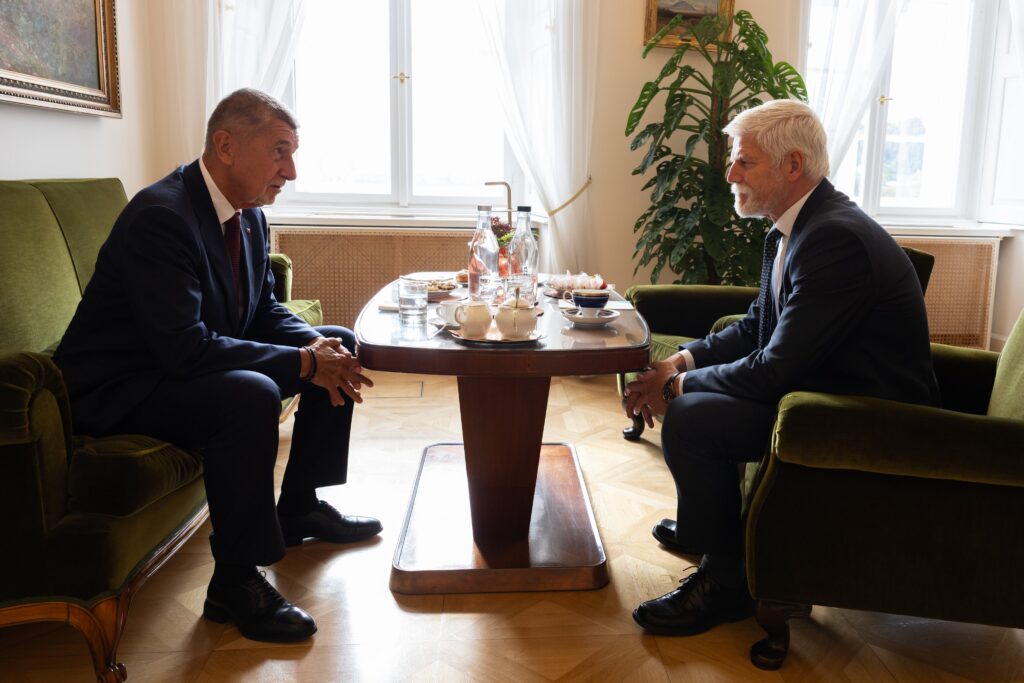 Prezident Petr Pavel při jednání s Andrejem Babišem, 9. října 2025, FOTOZDROJ: oficiální účet Petra Pavla na síti X