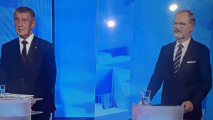Petr Fiala a Andrej Babiš v předvolebním duelu TV NOVA dne 2. října 2025, ZDROJ: TV NOVA, reprofoto: inregion.cz