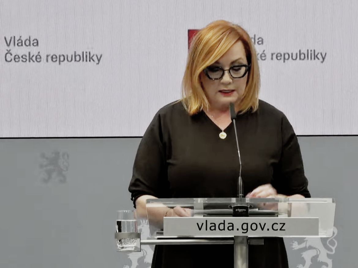 Alena Schillerová na dnešním brífinku, FOTO: Zdenka Konečná, inregion.cz