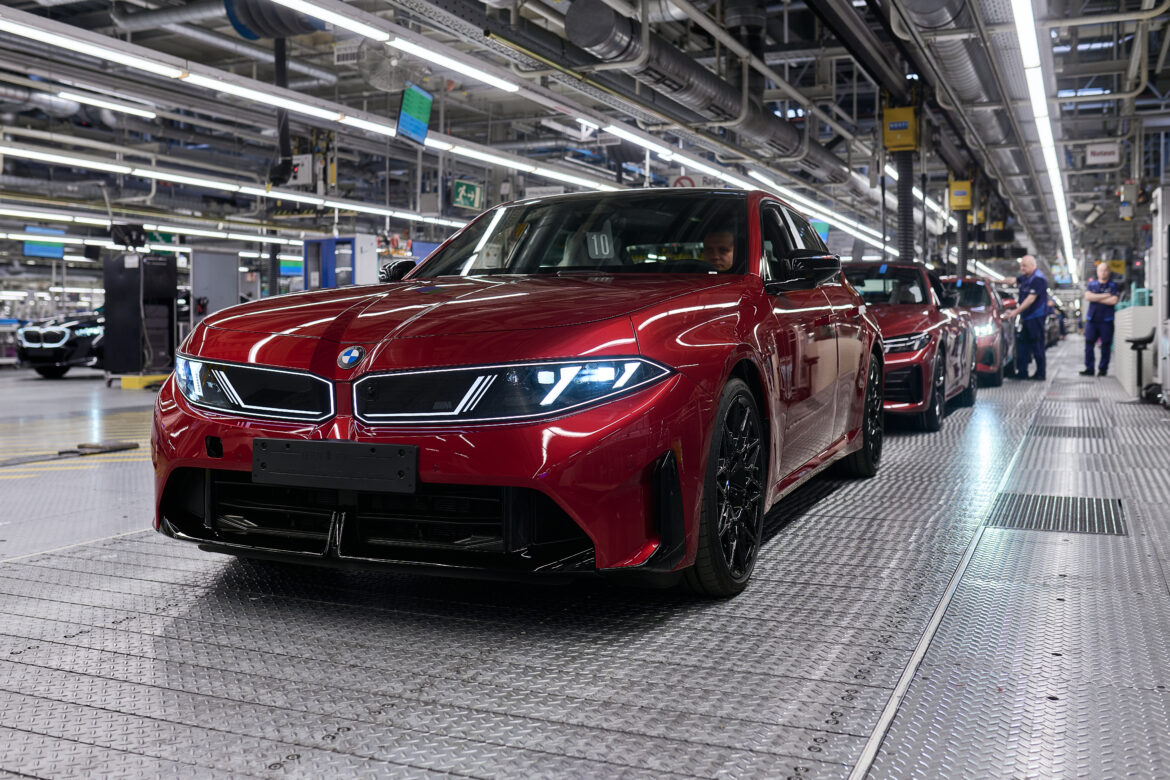 Montáž nových vozů BMW řady 3 v závodě BMW Group v Dingolfingu, FOTO: BMW Group/ se souhlasem